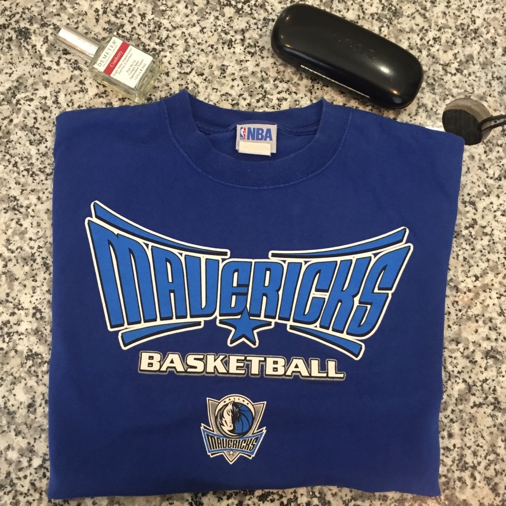Mavericks T-shirt nba basketball
